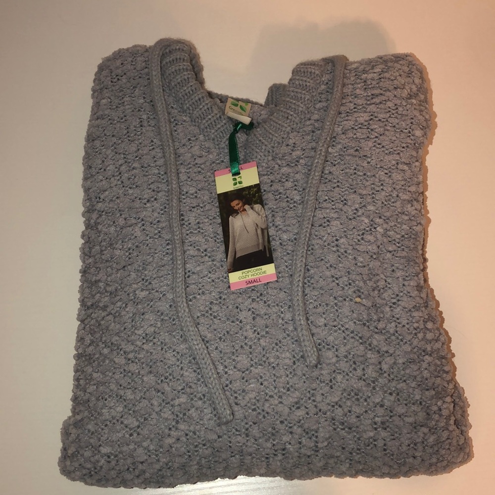 grey knit sweater